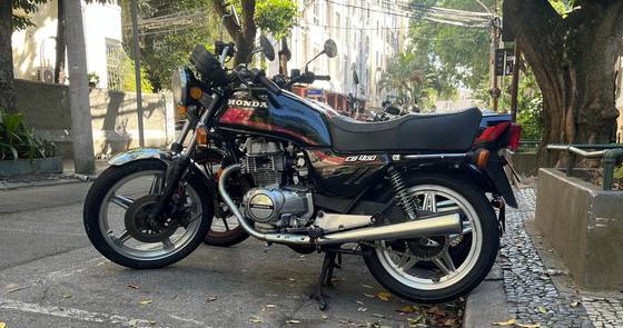 HONDA CB 400 